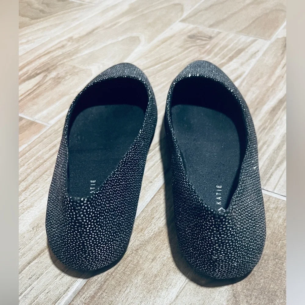 Kelly & Katie NEW Black Sparkle Pointed Toe Flats